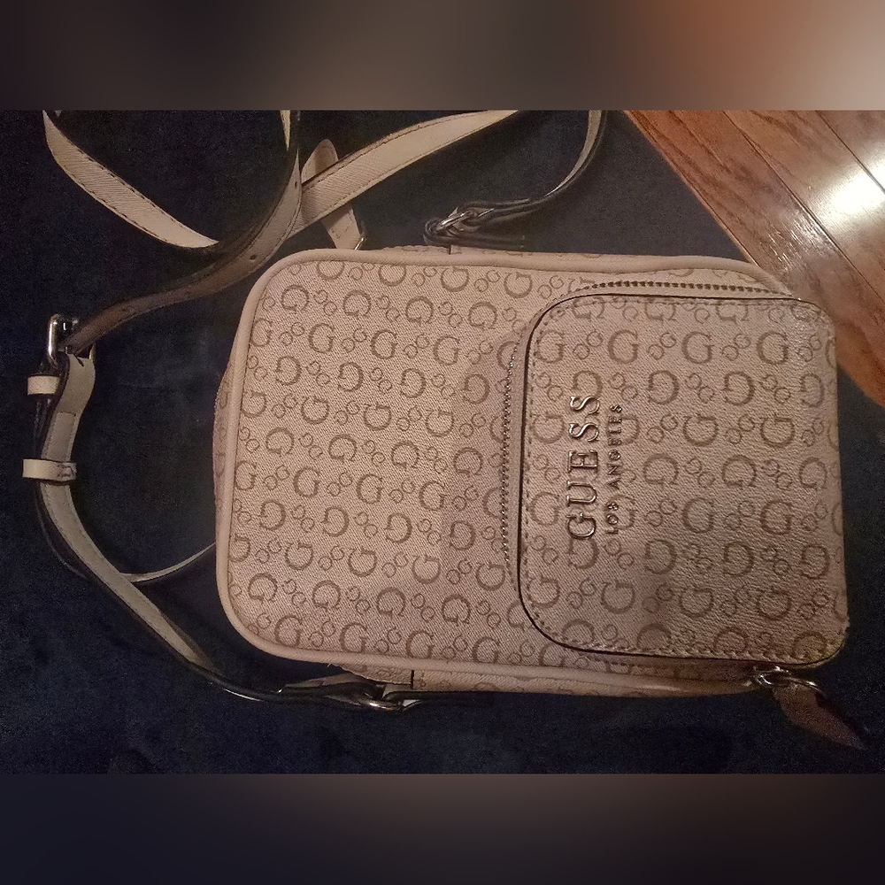 GUESS Mini Crossbody Must-Have